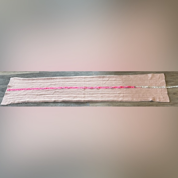 Love & Lore, Knit Oversized Scarf / Wrap / Soft Luxurious Pink Color - Picture 5 of 6